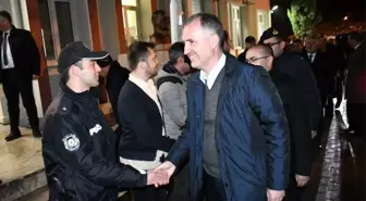 İnegöl protokolü yeni yıla görev başındaki kamu çalışanlarıyla girdi