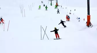 Isparta'da Kayakçılar kıyasıya yarıştı