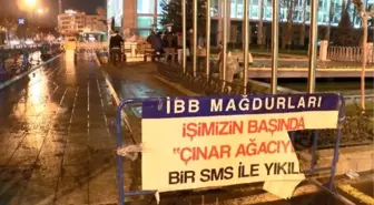 İşten çıkarılan işçiler yeni yıla İBB önünde girdiler