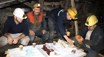 Madenciler yerin 300 metre altında yeni yılı kutladı
