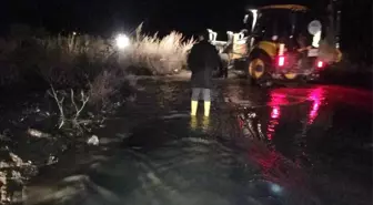 Tarsus'taki taşkına Mersin Büyükşehirden müdahale