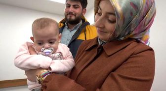 540 gram doğan Sümeyye bebek, kör olmaktan kurtuldu