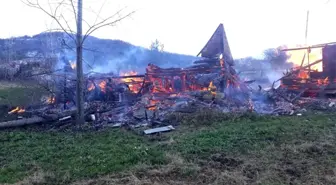 Kastamonu'da yaşlı adam, çıkan yangında hayatını kaybetti