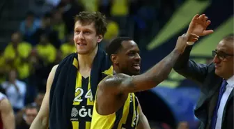 James Nunnally, Fenerbahçe'ye döndü!