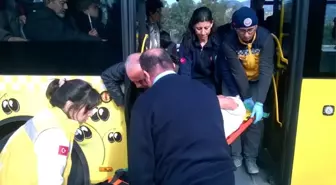 Otobüste bayılan yaşlı adama ilk müdahale şoförden