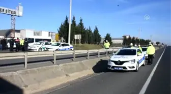 Yol kapatmak isteyen nakliyecilere polis izin vermedi