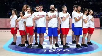 Anadolu Efes'in maçına 'Kan Kanseri Mücadele Dansı' damga vurdu