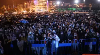 Emre Aydın İskenderun'da konser verdi