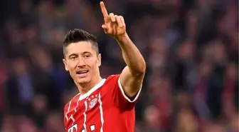 Bundesliga'da ilk yarının en iyi futbolcusu Lewandowski seçildi