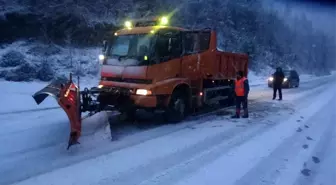 Kar fırtınası Kazdağları'nda etkili oluyor