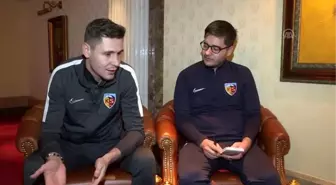 Kayserispor'un kalecisi Lung: 'Romanya'da Atatürk gibi bir liderimiz olmadı'