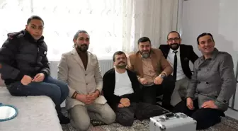 Gönüllü kuaförler kış gününde yürekleri ısıttı