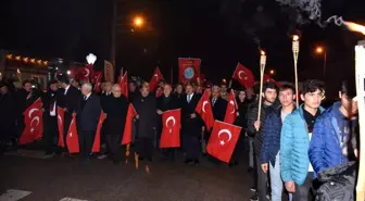 Mehteran eşliğinde fener alayı yürüyüşü gerçekleştirildi