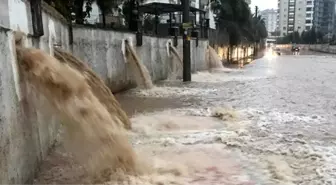 Şiddetli yağışların etkili olduğu Mersin'de ölü sayısı ikiye yükseldi