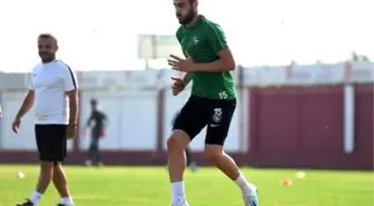 Denizlispor süresiz kadro dışı bıraktığı Oğuz Yılmaz ile anlaşmaya vardı