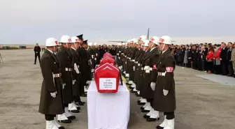 Barış Pınarı Harekat Bölgesi'nde şehit olan 4 askerin cenazesi memleketlerine uğurlandı