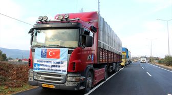 Deniz Feneri Derneğinden İdlib'e 6 tır insani yardım