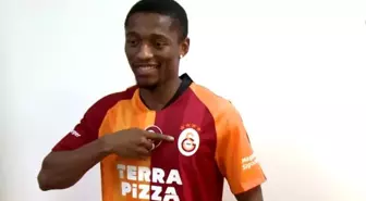 Galatasaray, Sekidika için imza töreni düzenledi