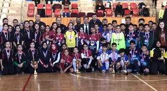 Kumluca'da düzenlenen futsal şampiyonası sona erdi