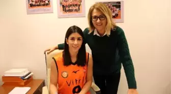 Merve Dalbeler yeniden Eczacıbaşı VitrA'da