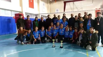 Şırnak'taki okullar arası müsabakalara Hilal Şeyhan Ortaokulu damga vurdu