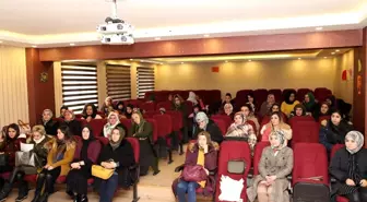 Başkale'de 'aile içi eğitim' semineri