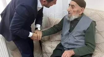 Başkan Arı, Cumhurbaşkanı Erdoğan'ı görmek isteyen 100 yaşındaki İbrahim dedeyi ziyaret etti