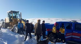 Yaylada fenalaşan kadını jandarma ve belediye ekipleri hastaneye yetiştirdi