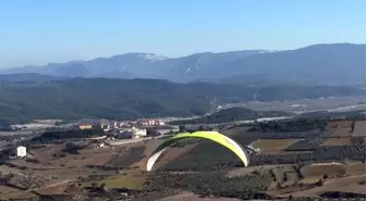 Osmaneli'nde yamaç paraşütü uçuş denemeleri başladı