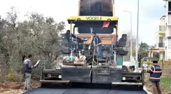 Umurbey'de beş sokağa asfalt