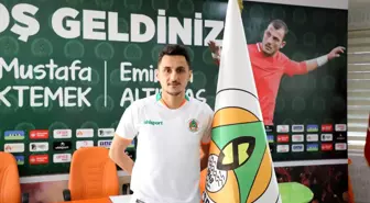 Alanyaspor Mustafa Pektemek ve Emircan Altıntaş'a resmi imzayı attırdı