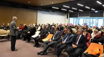 Erzincan'da 'Ailem ve Ben' konulu konferans düzenlendi