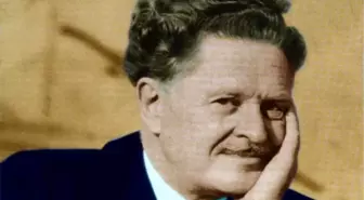 Nazıl Hikmet kimdir? Nazım Hikmet ne zaman öldü? Nazım Hikmet Ran biyografisi!