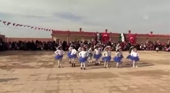 Suriye'nin kuzeyindeki okullarda karne heyecanı