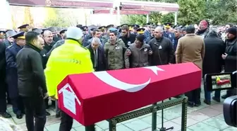 Barış Pınarı Harekatı Bölgesi'nde şehit olan Piyade Binbaşı Tombul son yolculuğuna uğurlandı