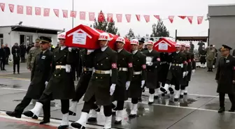 Barış Pınarı Harekatı bölgesinde şehit olan iki askerin cenazeleri memleketlerine uğurlandı