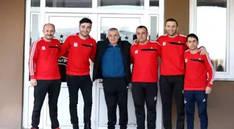 Demir Grup Sivasspor, İstanbul'a gitti