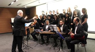 Hastane korosu, ilk konserde tam not aldı