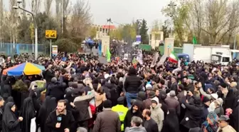 İran'da cuma namazının ardından ABD'ye tepki gösterisi (2)