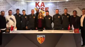 Kayserispor, 6 futbolcuyla sözleşme imzaladı