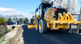 Yeşilköy'de sıcak asfalt çalışması başladı