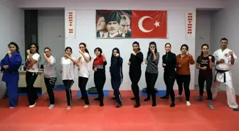 Kadına şiddete karşı yakın savunma eğitimi