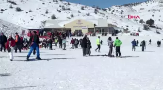 Denizli'nin ikinci beyaz cennetinde yarıyıl tatili yoğunluğu