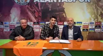 Aytemiz Alanyaspor, kaleci Cenk Gönen ile sözleşme imzaladı