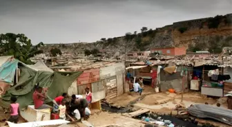 Angola'nın eski devlet başkanının kızı ve damadının ülkeyi nasıl dolandırdıklarını anlatan belgeler basına sızdırıldı