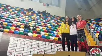 Ispartalı atletizmcilerden Türkiye dereceleri