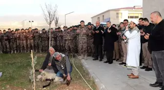 Özel harekat polisleri, Barış Pınarı Harekatı bölgesine uğurlandı