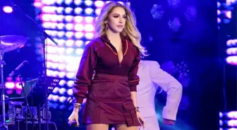 Hadise performansı ve şıklığı ile izleyenleri büyüledi