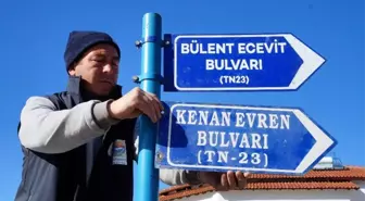 Marmaris'te 'Evren' gitti, 'Ecevit' geldi