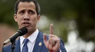 Venezuela'da muhalif lider Guaido'nun ofisine baskın iddiası